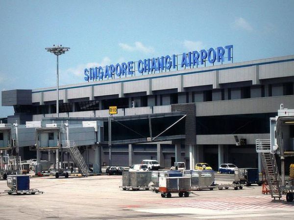 Hành khách từ Việt Nam đến Singapore chỉ cách ly 7 ngày