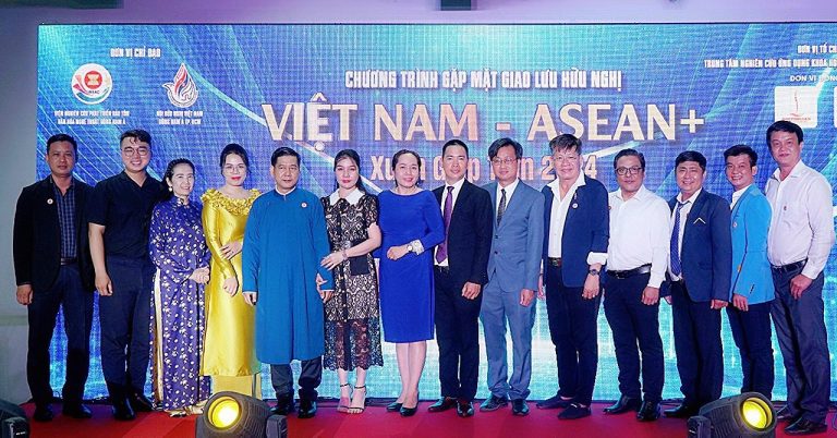 Chương trình giao lưu hữu nghị Việt Nam – ASEAN+ Xuân Giáp Thìn 2024: Thắt chặt tình hữu nghị, tăng cường hợp tác giữa Việt Nam và Cộng đồng Quốc tế