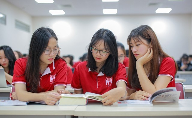 Chương trình Kinh doanh số và Truyền thông số, nét mới trong tuyển sinh năm 2024 của Đại học Quốc gia Hà Nội