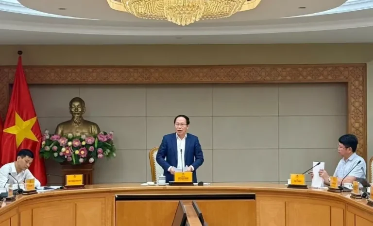 Hoàn thiện thể chế, tháo gỡ điểm nghẽn pháp lý để thúc đẩy phát triển kinh tế – xã hội