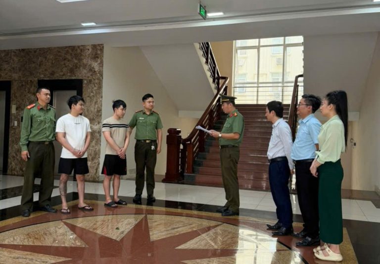 Công an tỉnh Quảng Trị triệt phá đường dây “đổi SIM” chiếm đoạt hơn 23 tỉ đồng