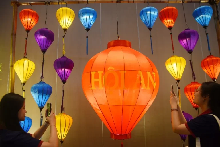 Du lịch Hội An trong bối cảnh mới:  Phát huy giá trị di sản văn hóa thế giới –  Trao truyền bản sắc – Xanh – Sáng tạo