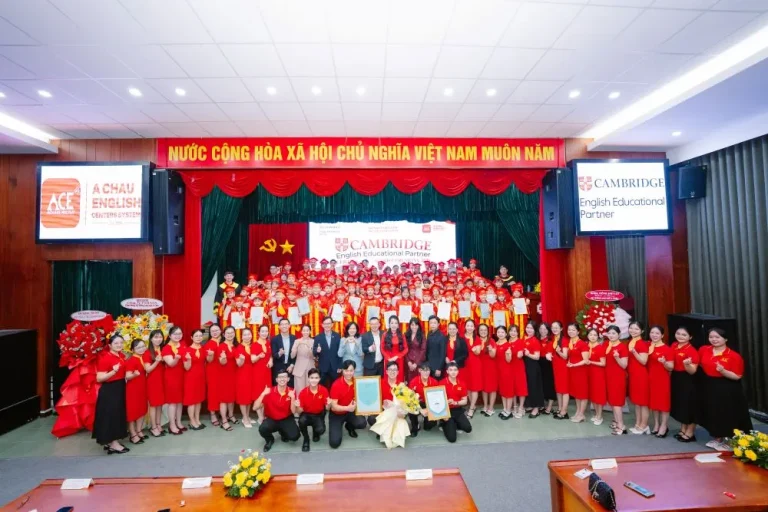 Anh ngữ Á Châu đón nhận chứng nhận Cambridge CEEP, vinh danh hơn 200 học viên xuất sắc